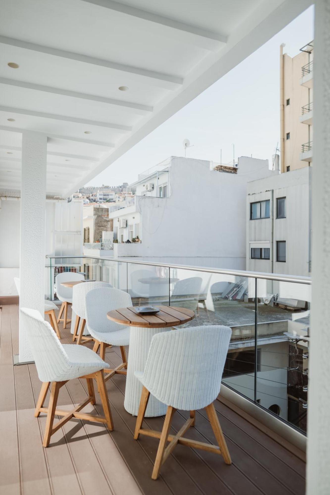 iKu Urban Apartment Kavala Bagian luar foto